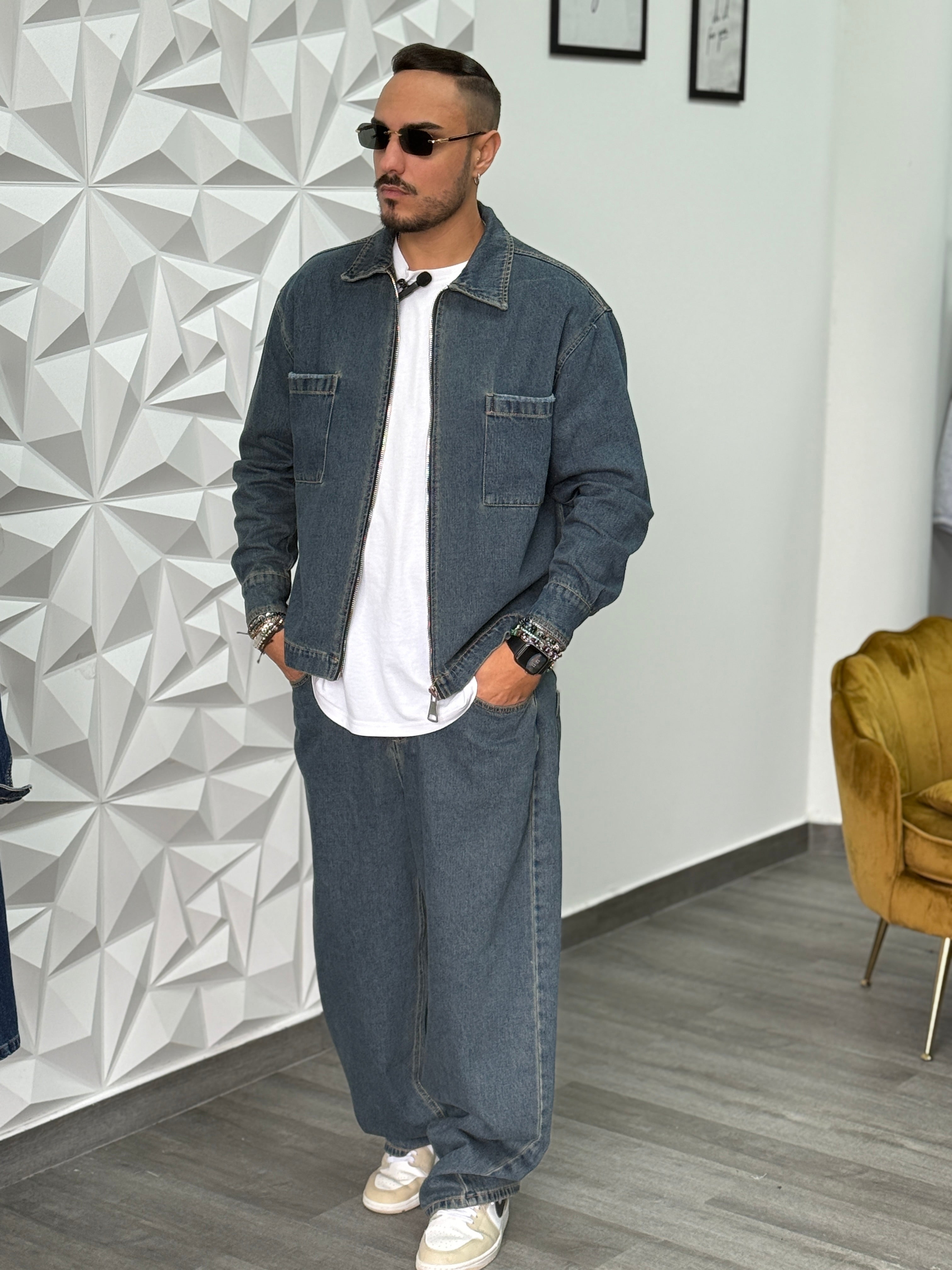 Coordinato sabbiato in jeans New Job Brand