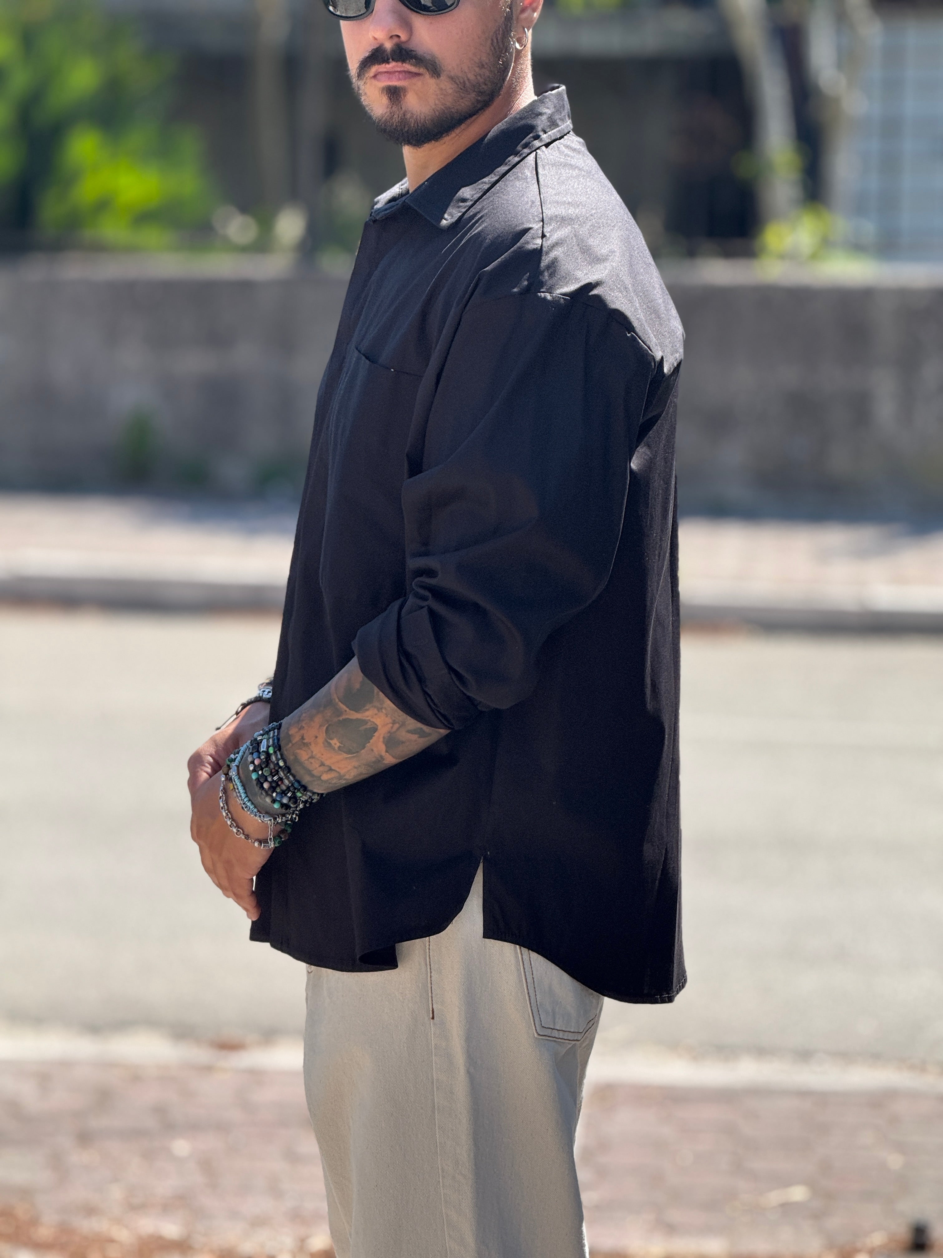 CAMICIA OVERSIZE NERA LUCIDA NEW JOB BRAND