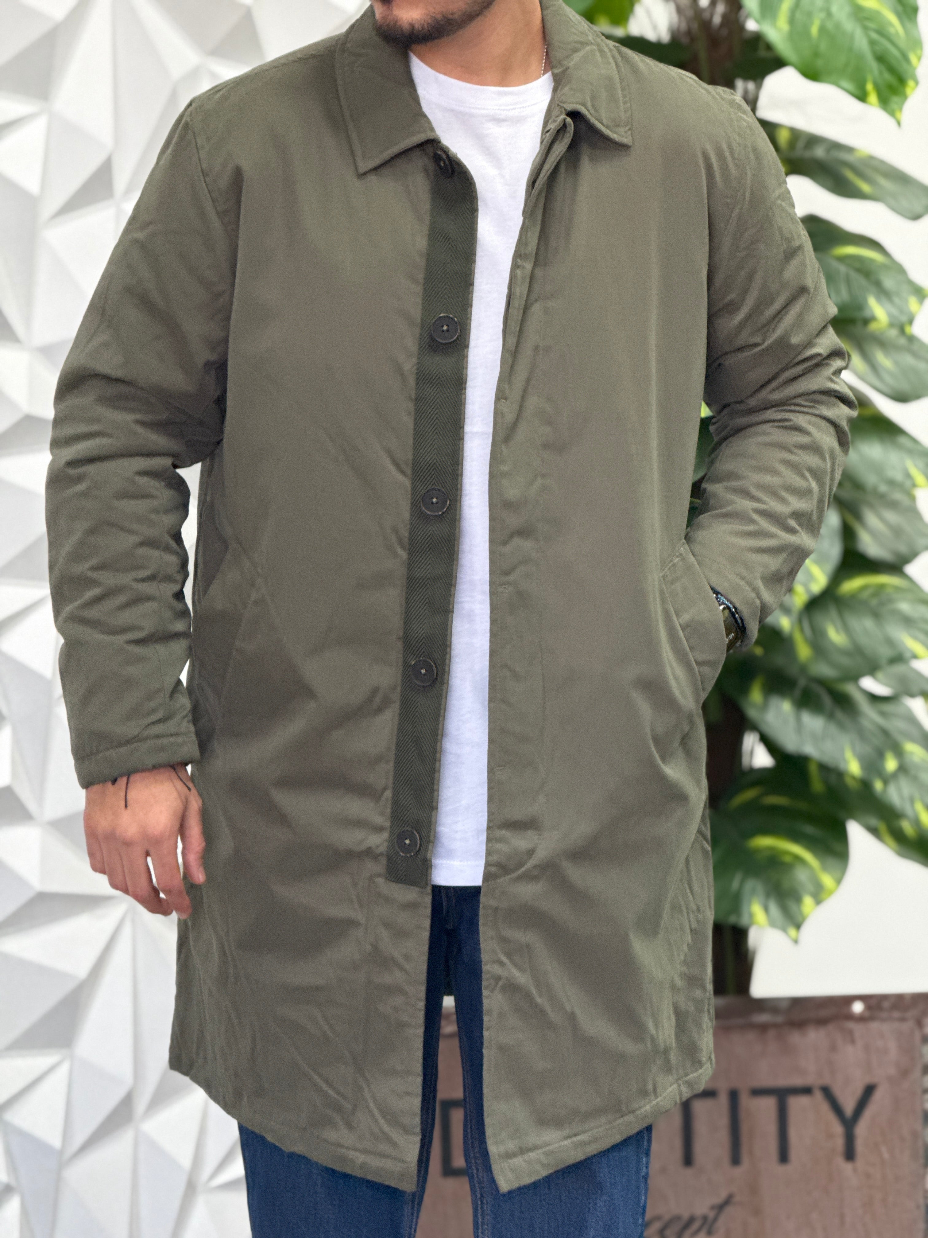 Trench verde militare