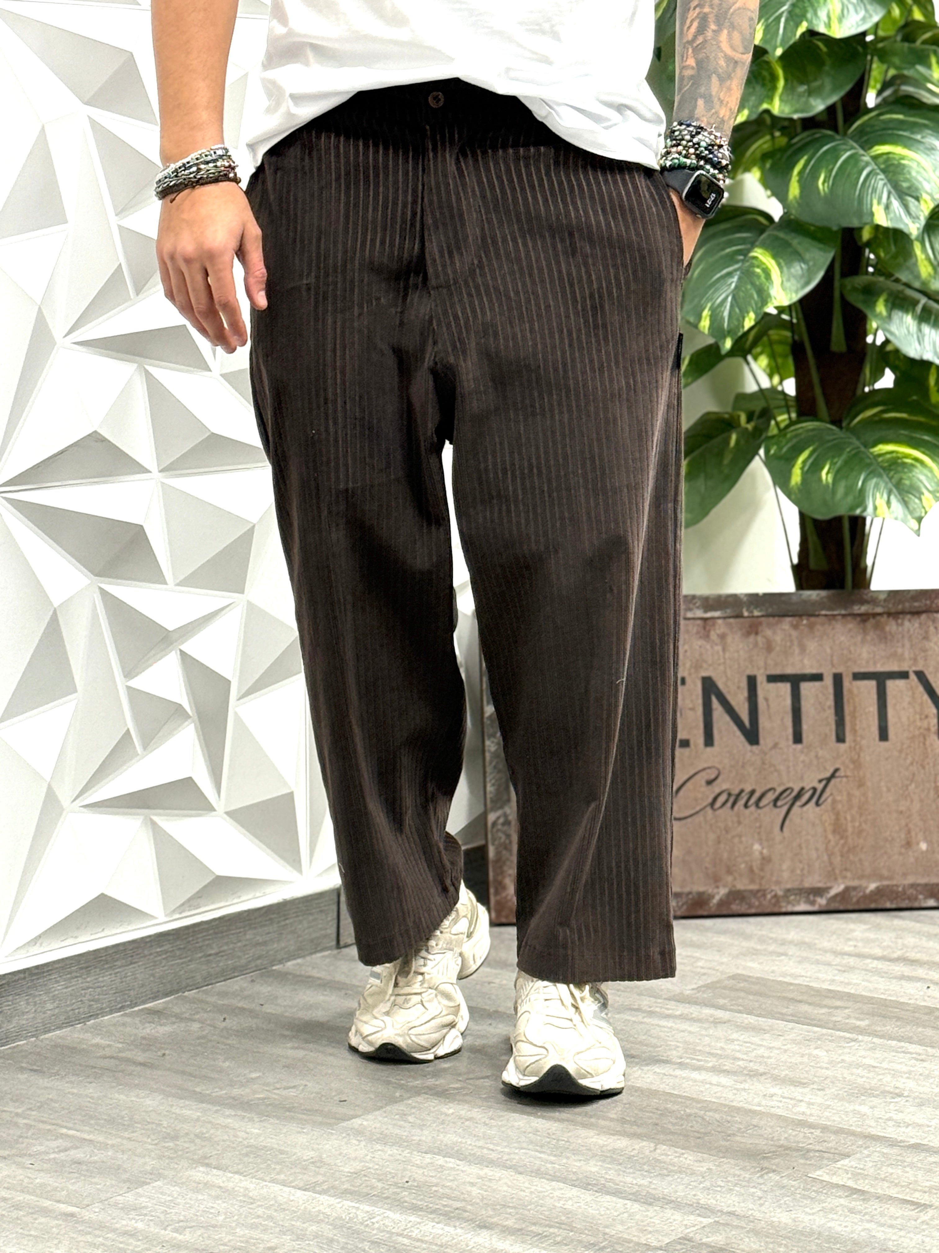 Pantalaccio velvet fondo ampio moro new job brand