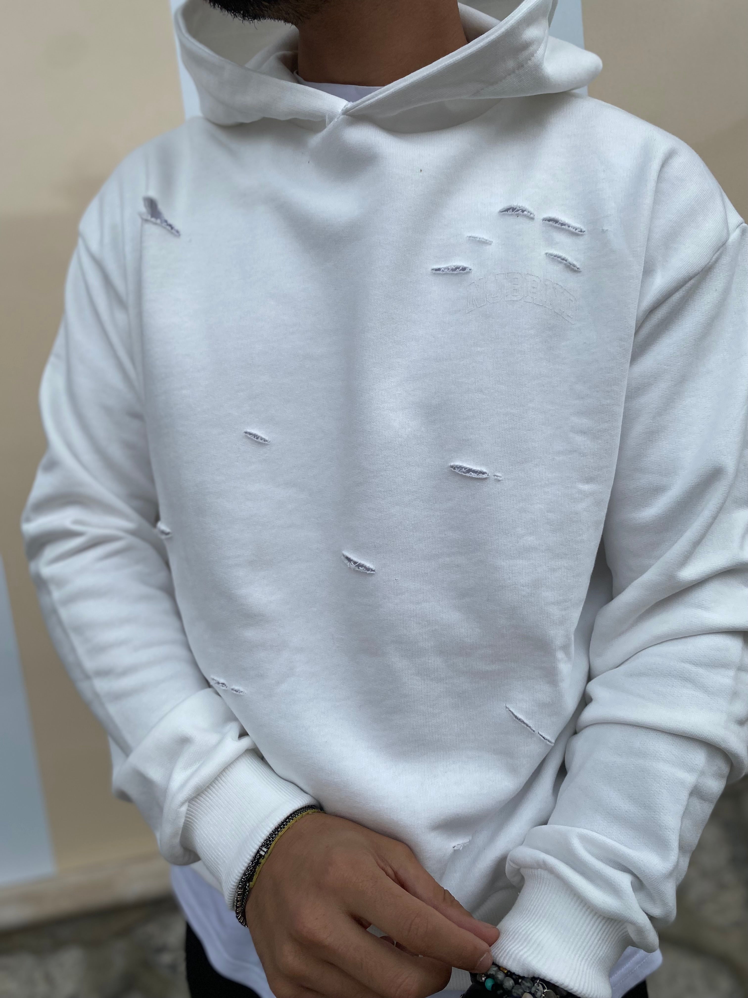 Felpa NJB con strappi