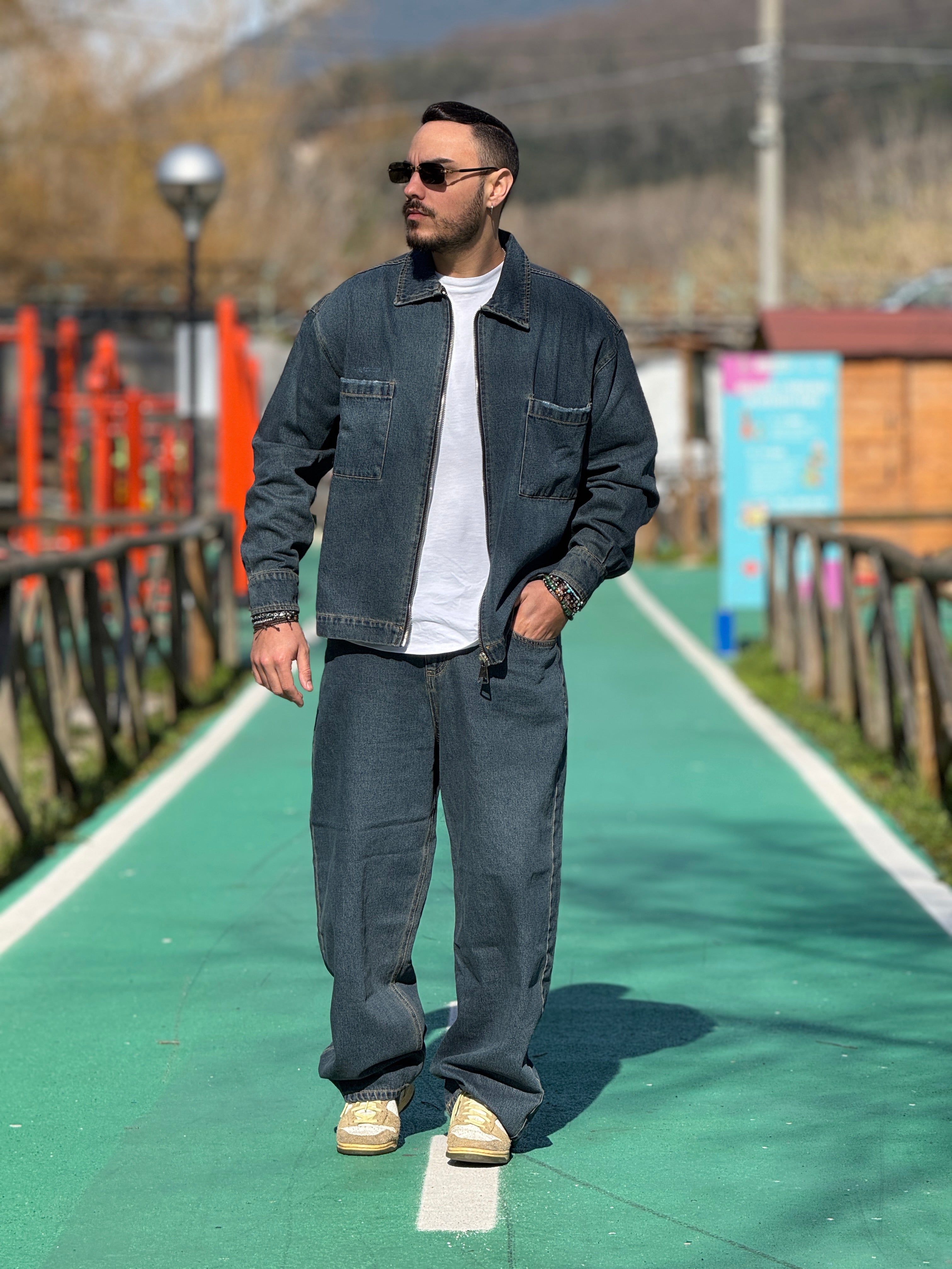 Coordinato sabbiato in jeans New Job Brand