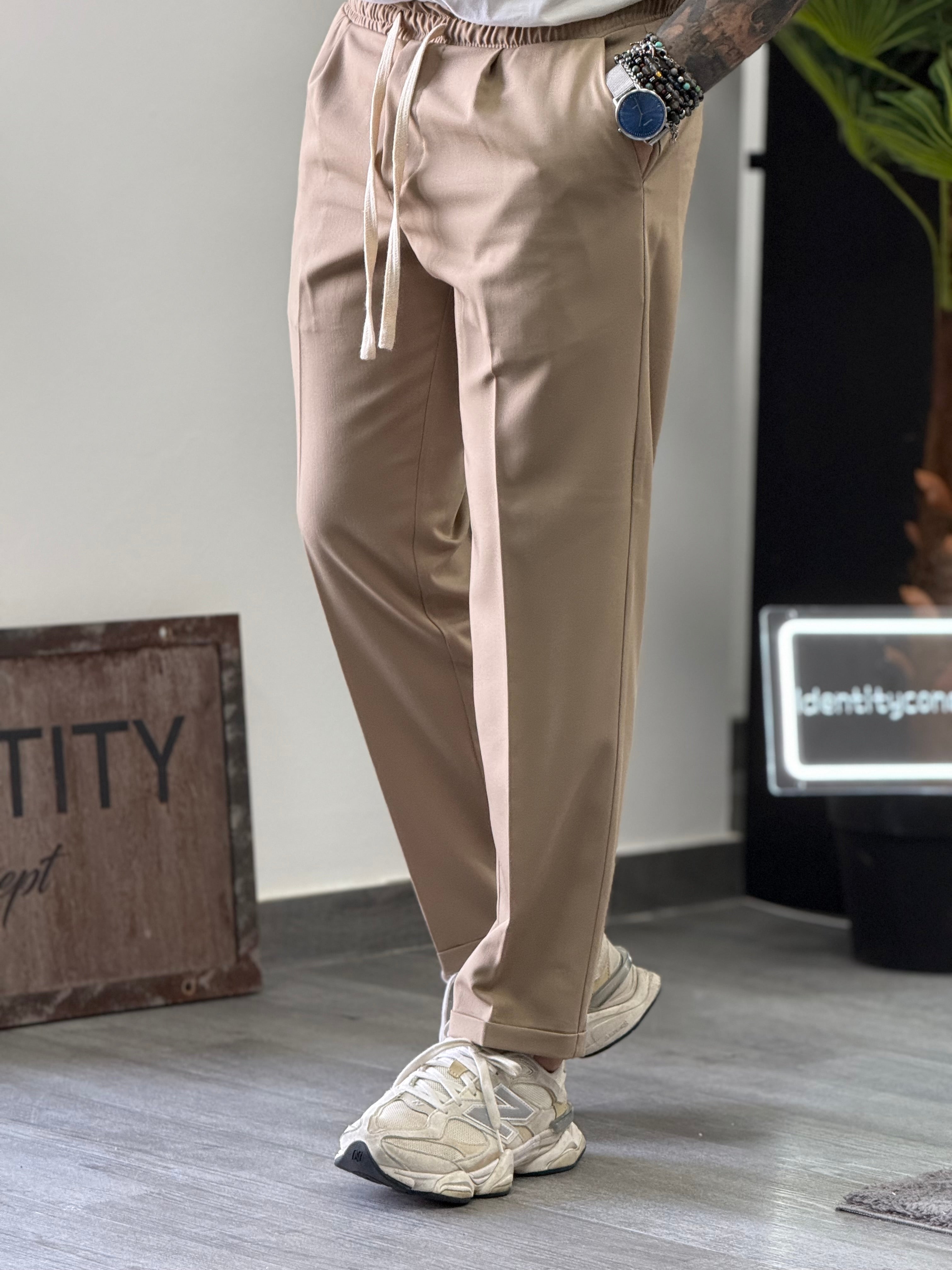 PANTALACCIO GOLDEN NEW JOB BRAND