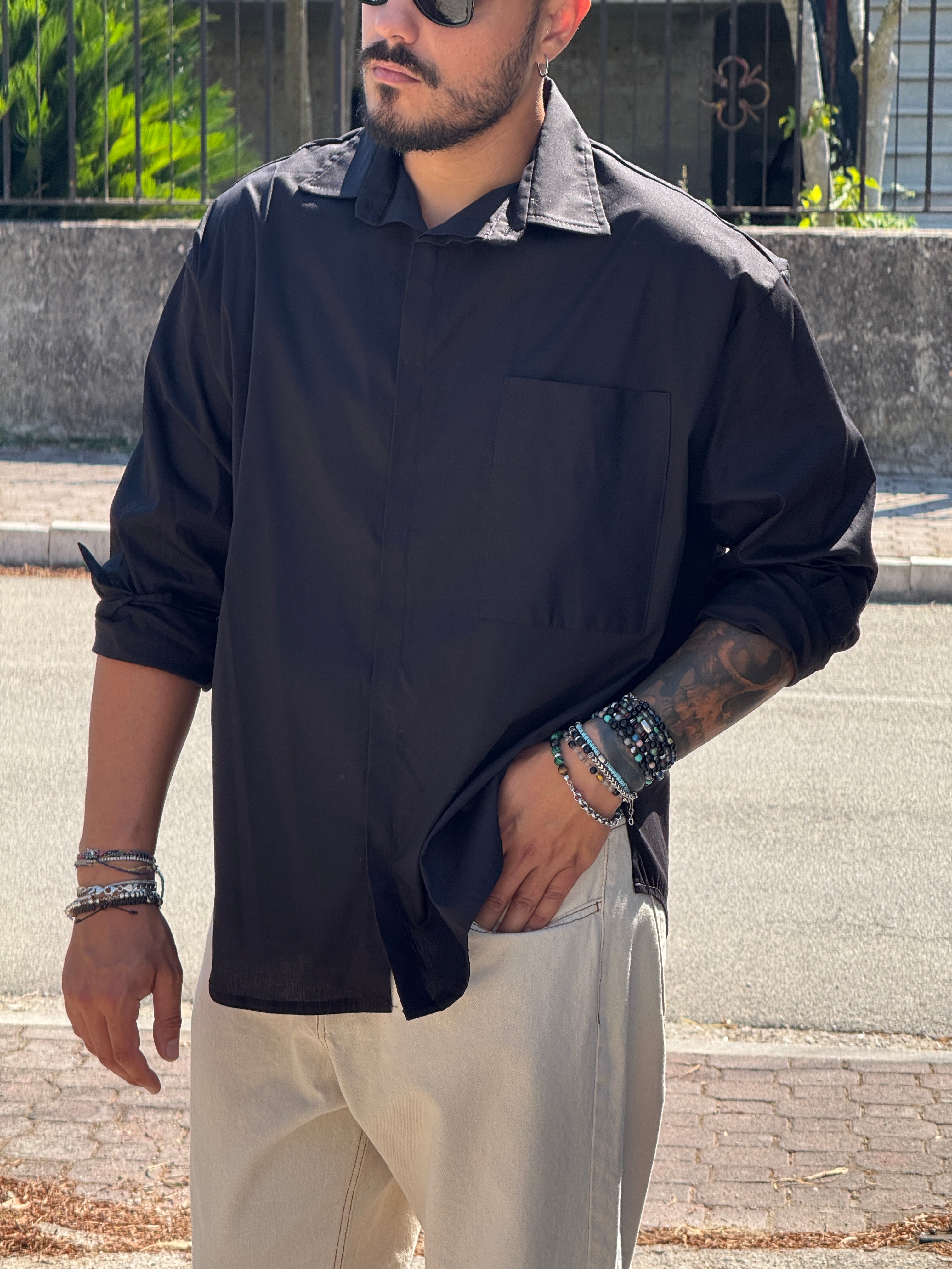 CAMICIA OVERSIZE NERA LUCIDA NEW JOB BRAND