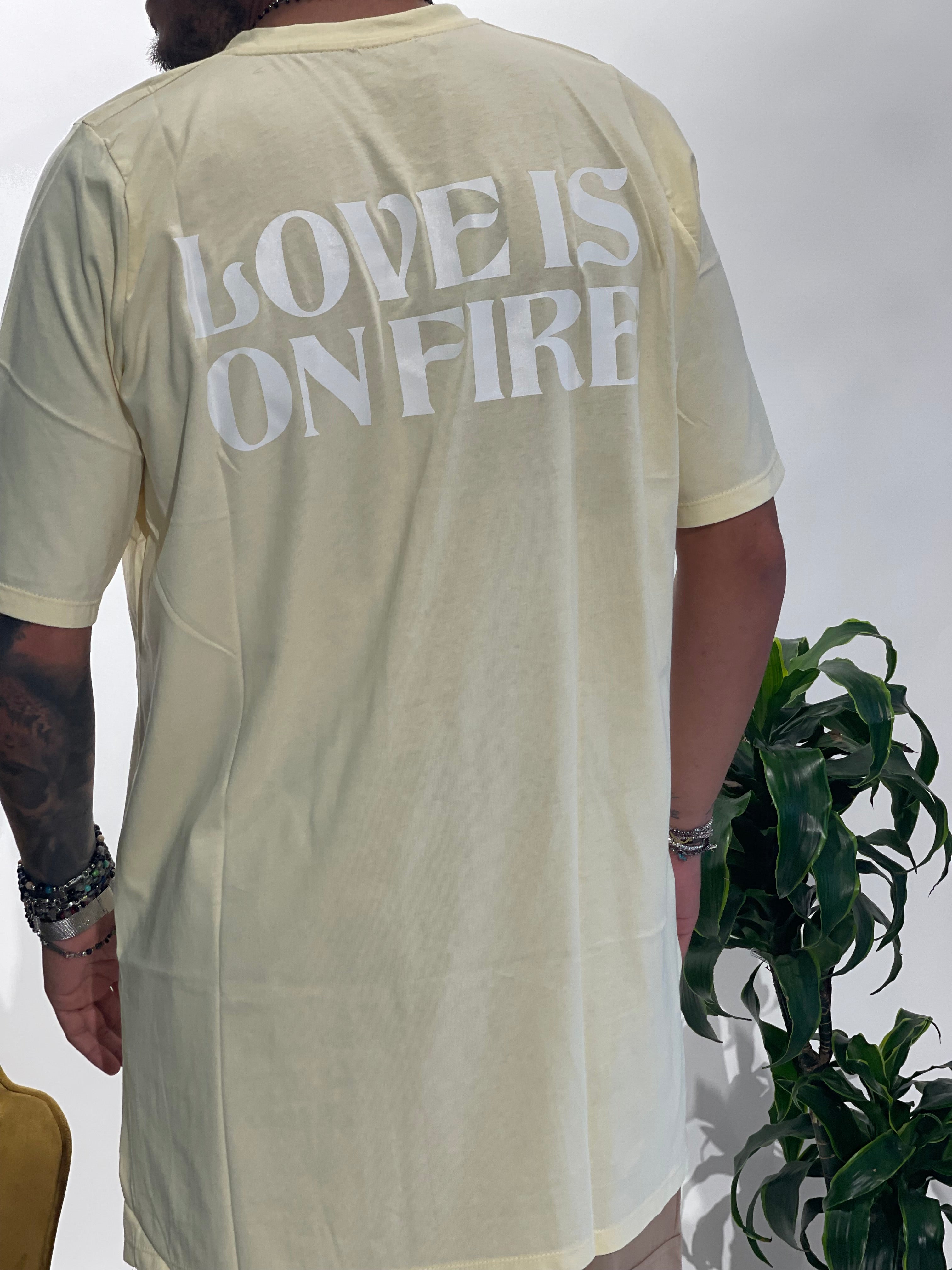 SHIRT OVER LOVE IS ON FIRE GIALLO PAGLIERINO NEW JOB BRAND