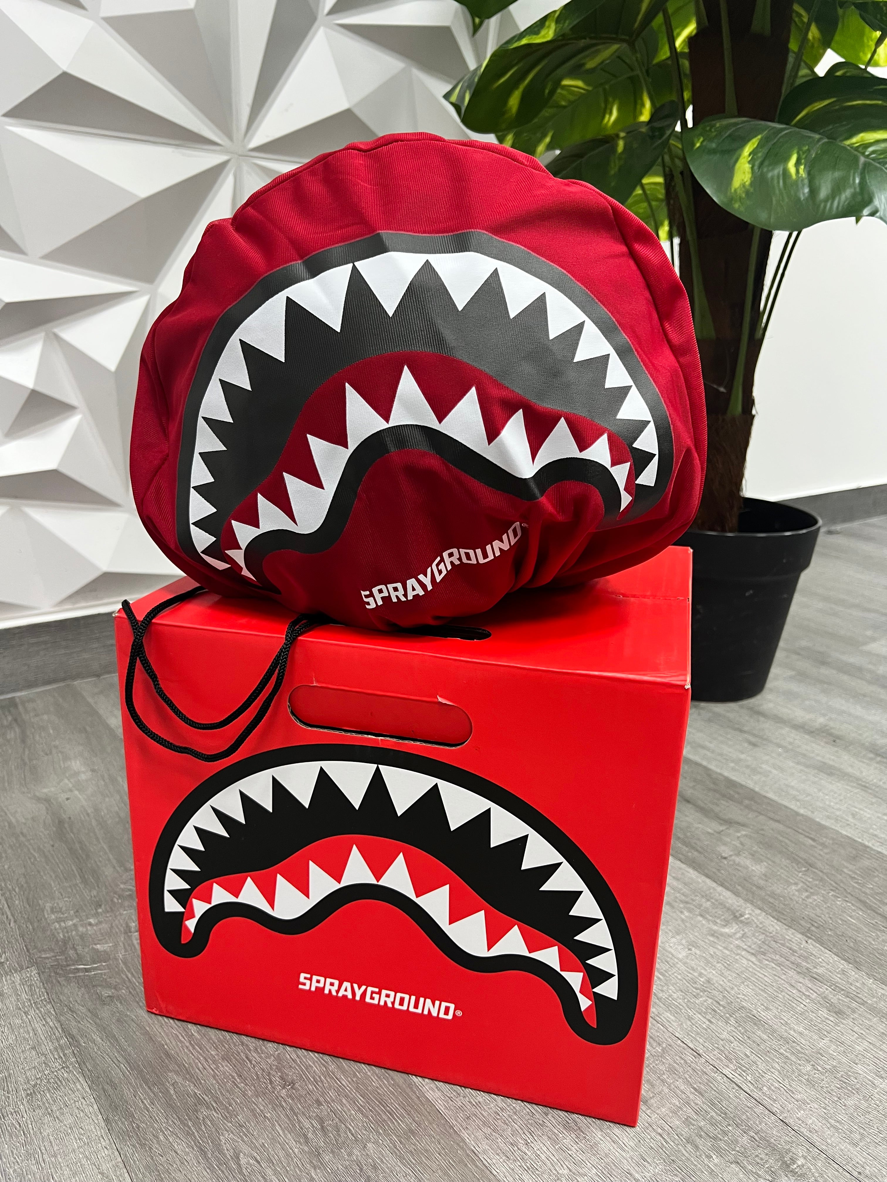 CASCO SPRAYGROUND MARRONE