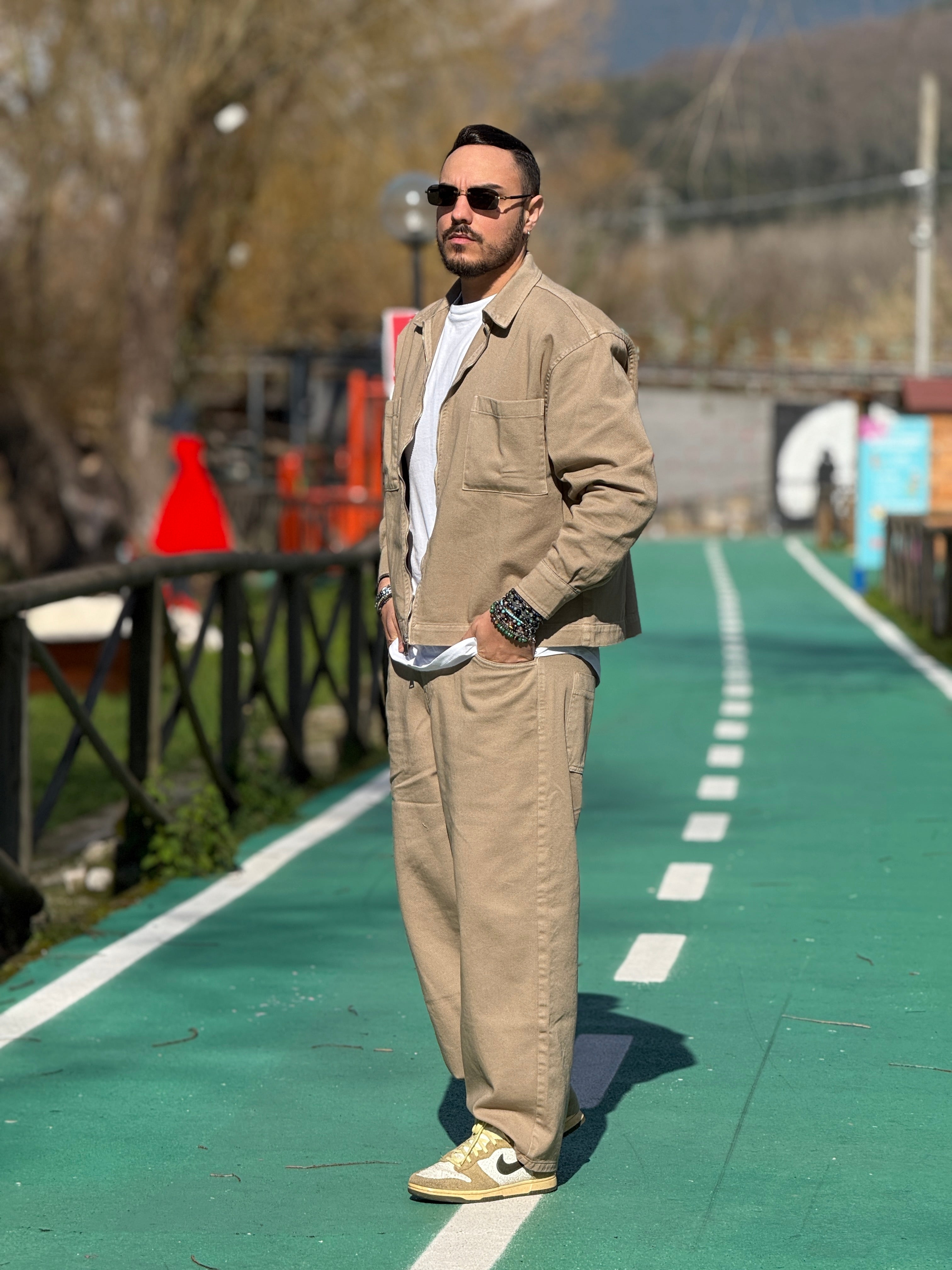 Coordinato beige New Job Brand