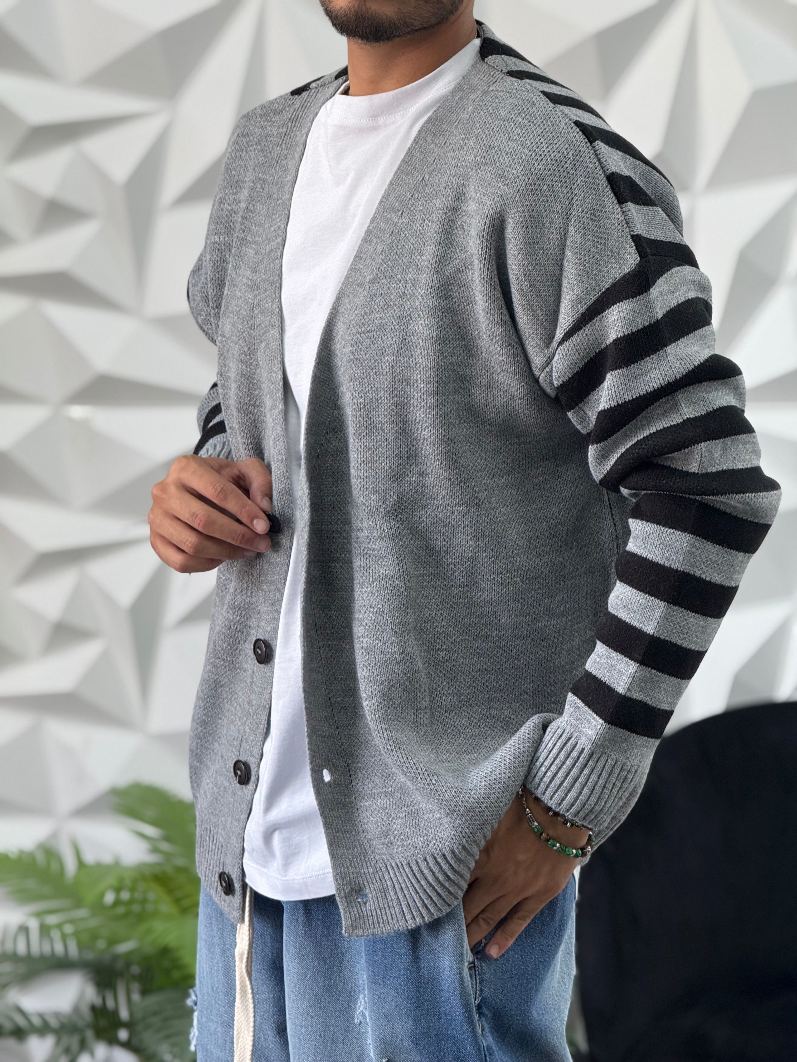 Cardigan riga over New Job Brand