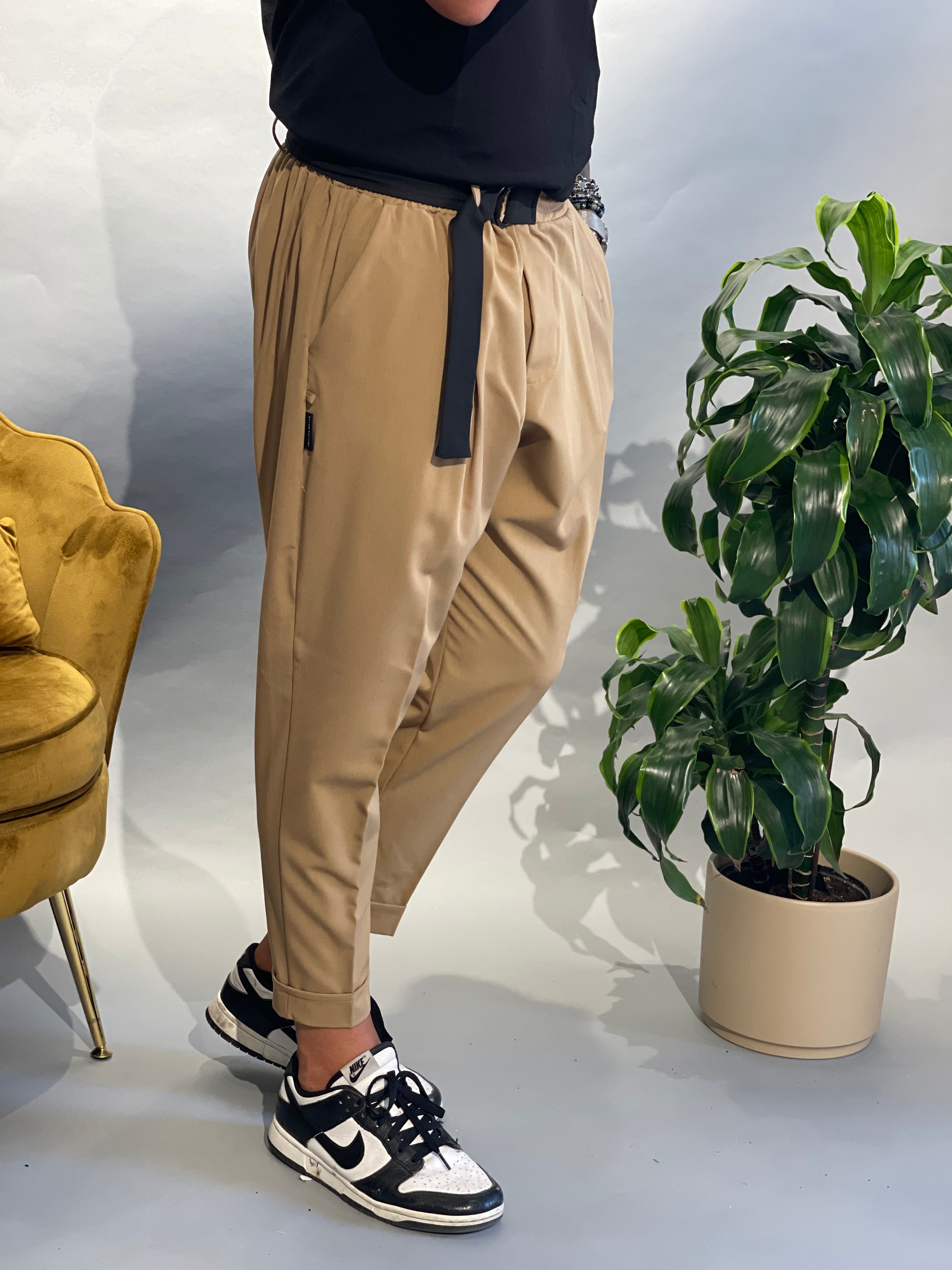 Pantalaccio Fibbia New Job Brand