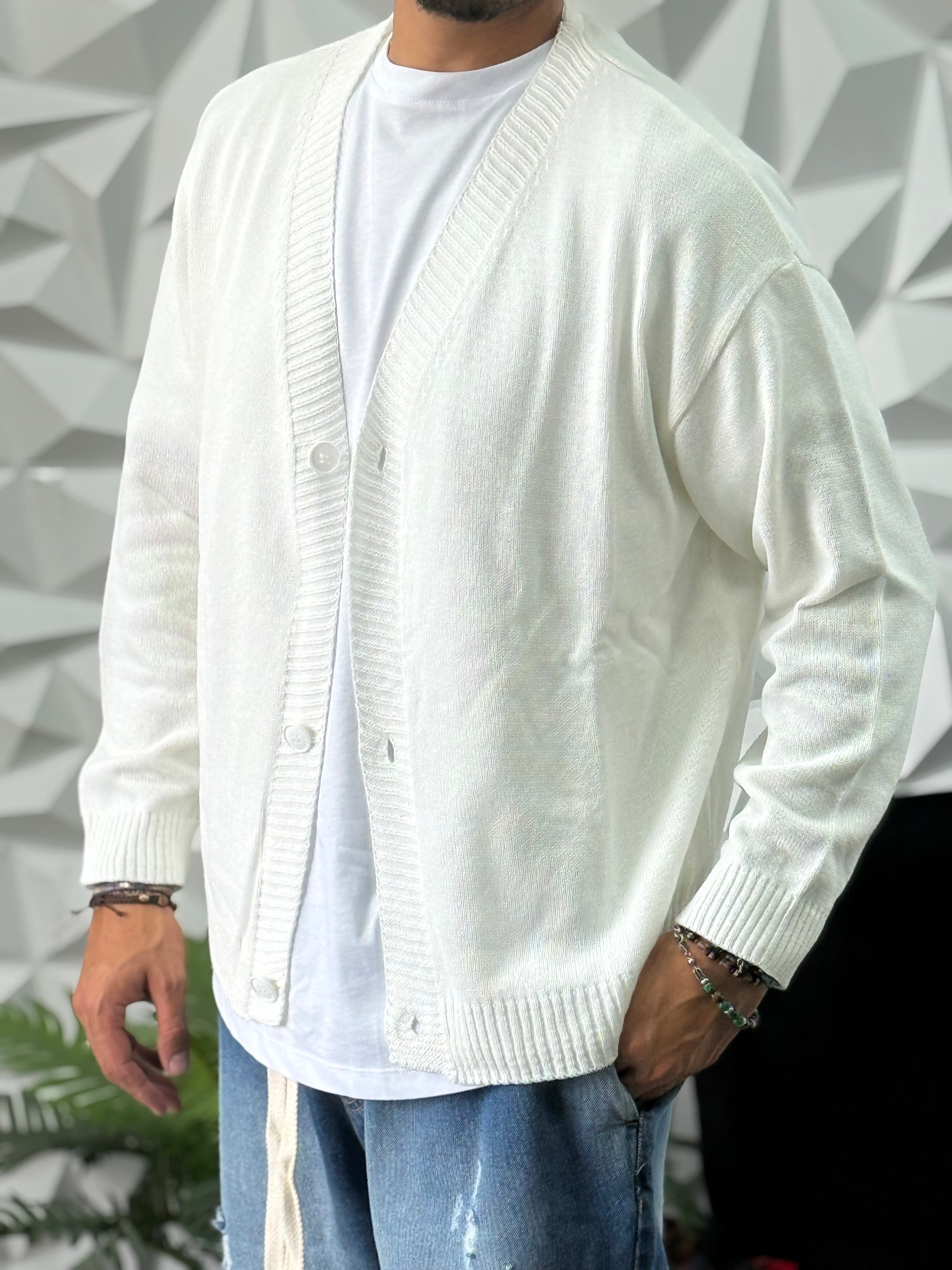 Cardigan bianco over New Job Brand