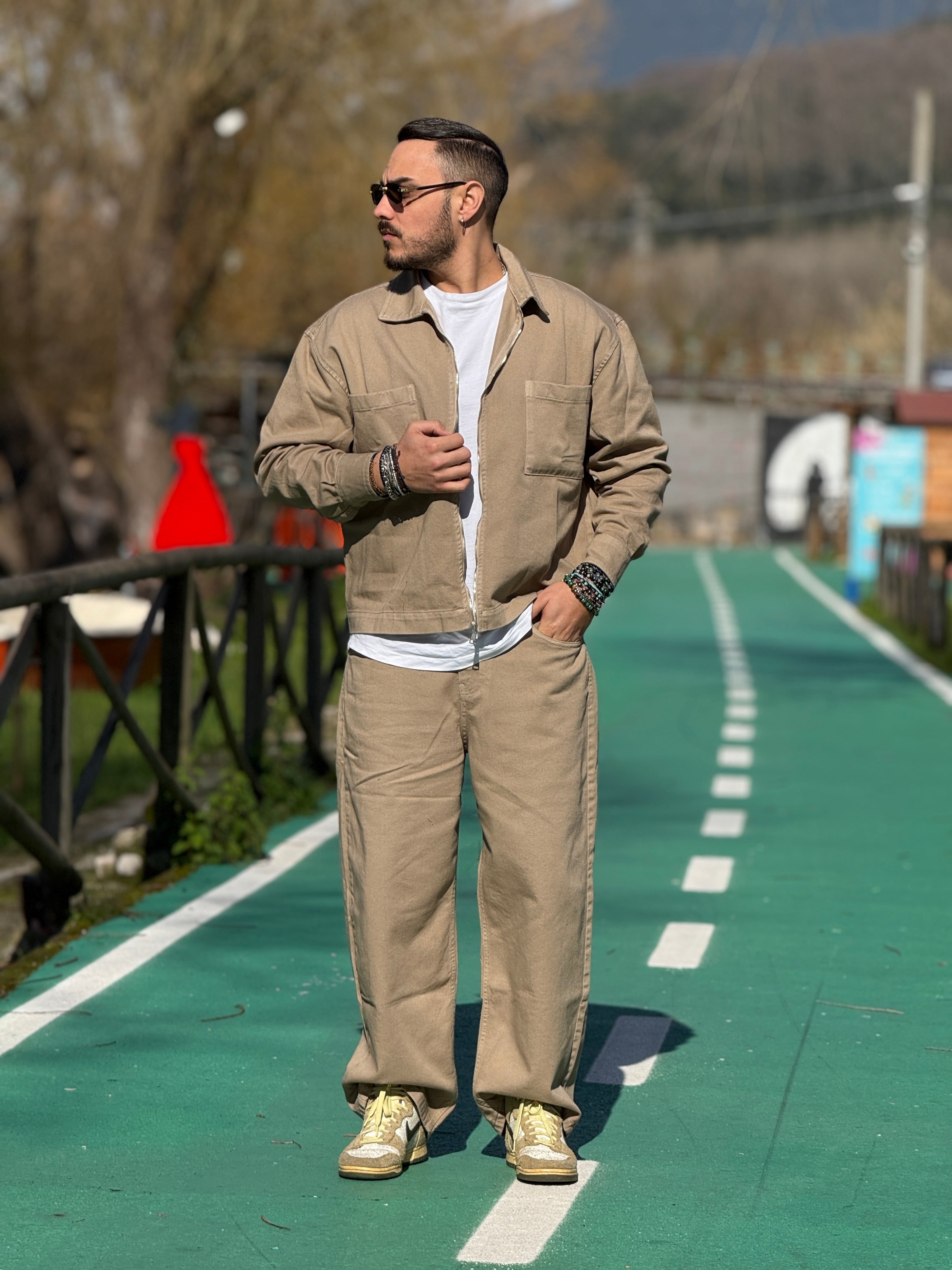 Coordinato beige New Job Brand