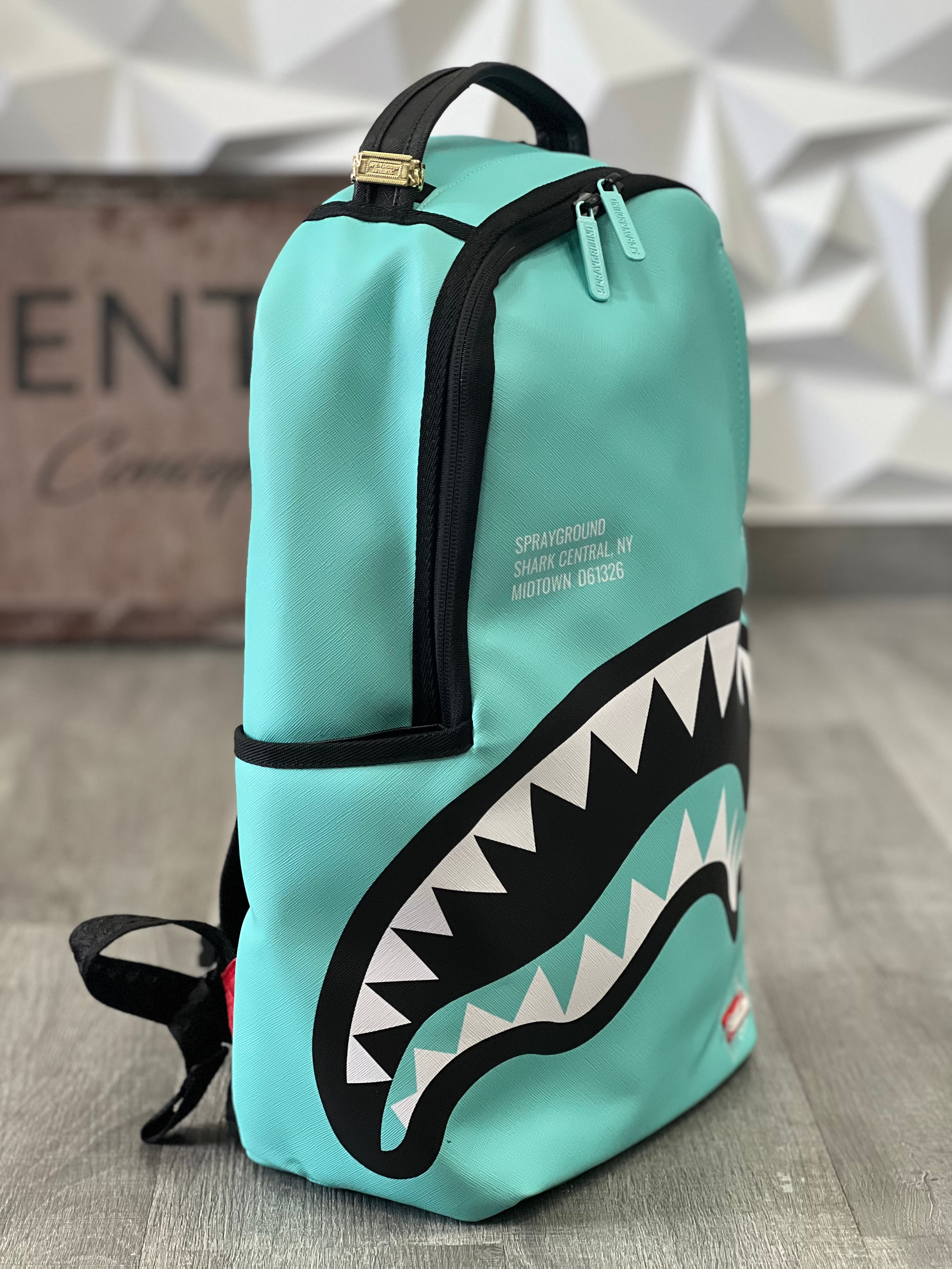 SHARK CENTRAL AQUA DLXSV BACKPACK 910B7015NSZ