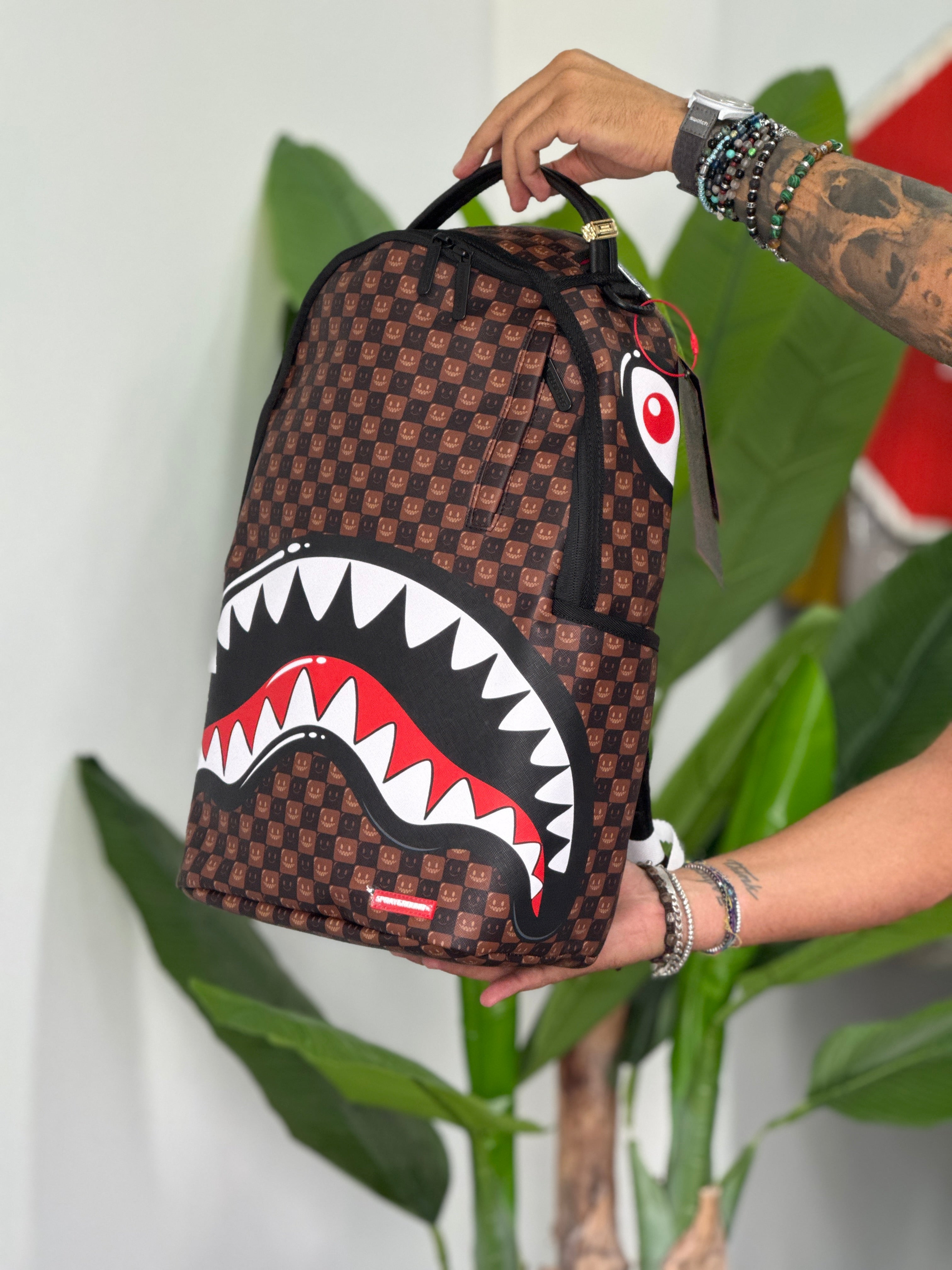 ZAINO SPRAYGROUND SHARKS IN PARIS PYRAMID BACKPACK