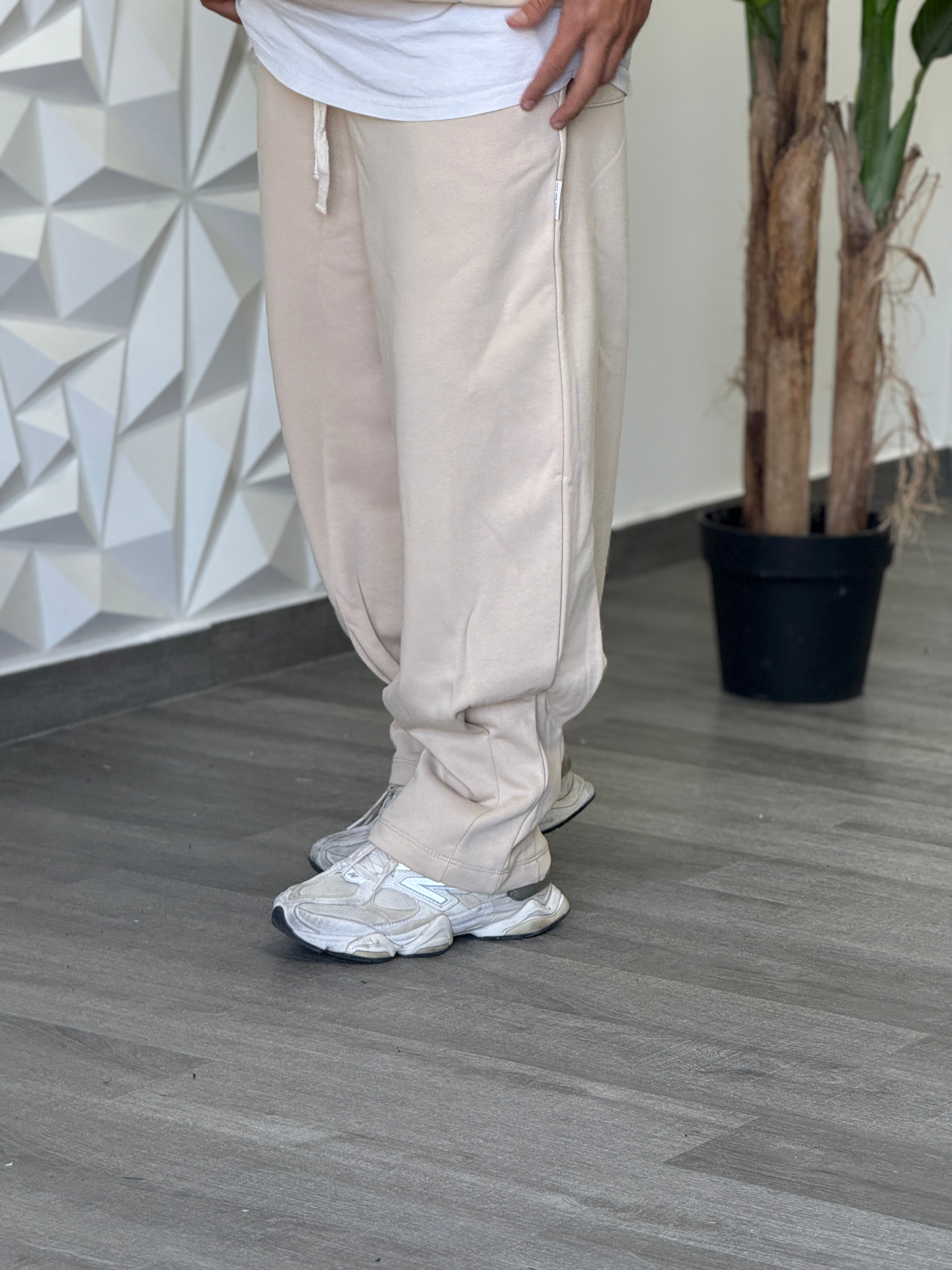 Coordinato tuta Baggy  beige ballon New Job Brand