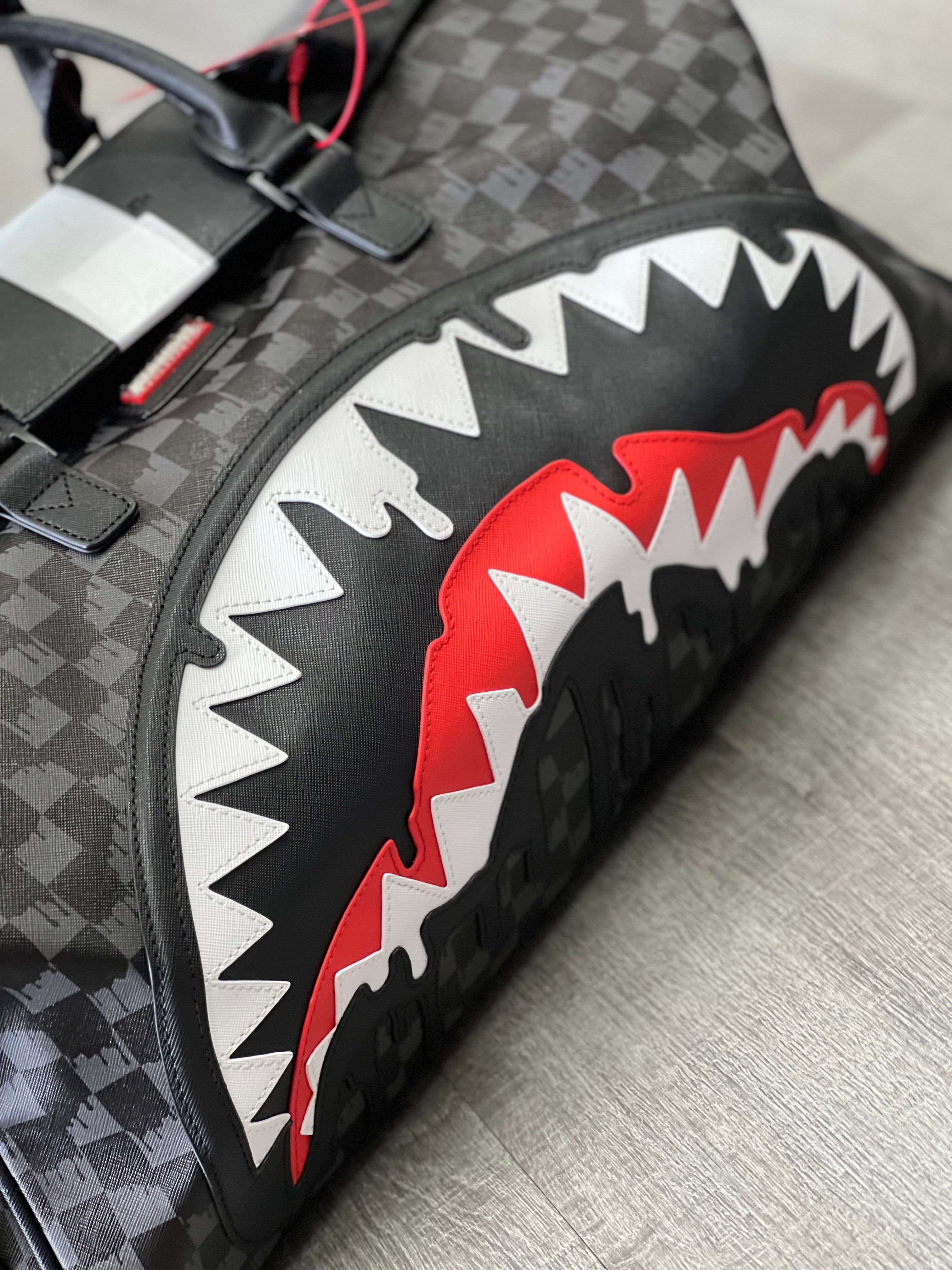 SPRAYGROUND BORSONE UOMO DRIPPING SHARKS IN PARIS DUFFLE 910D7966NSZ NERO