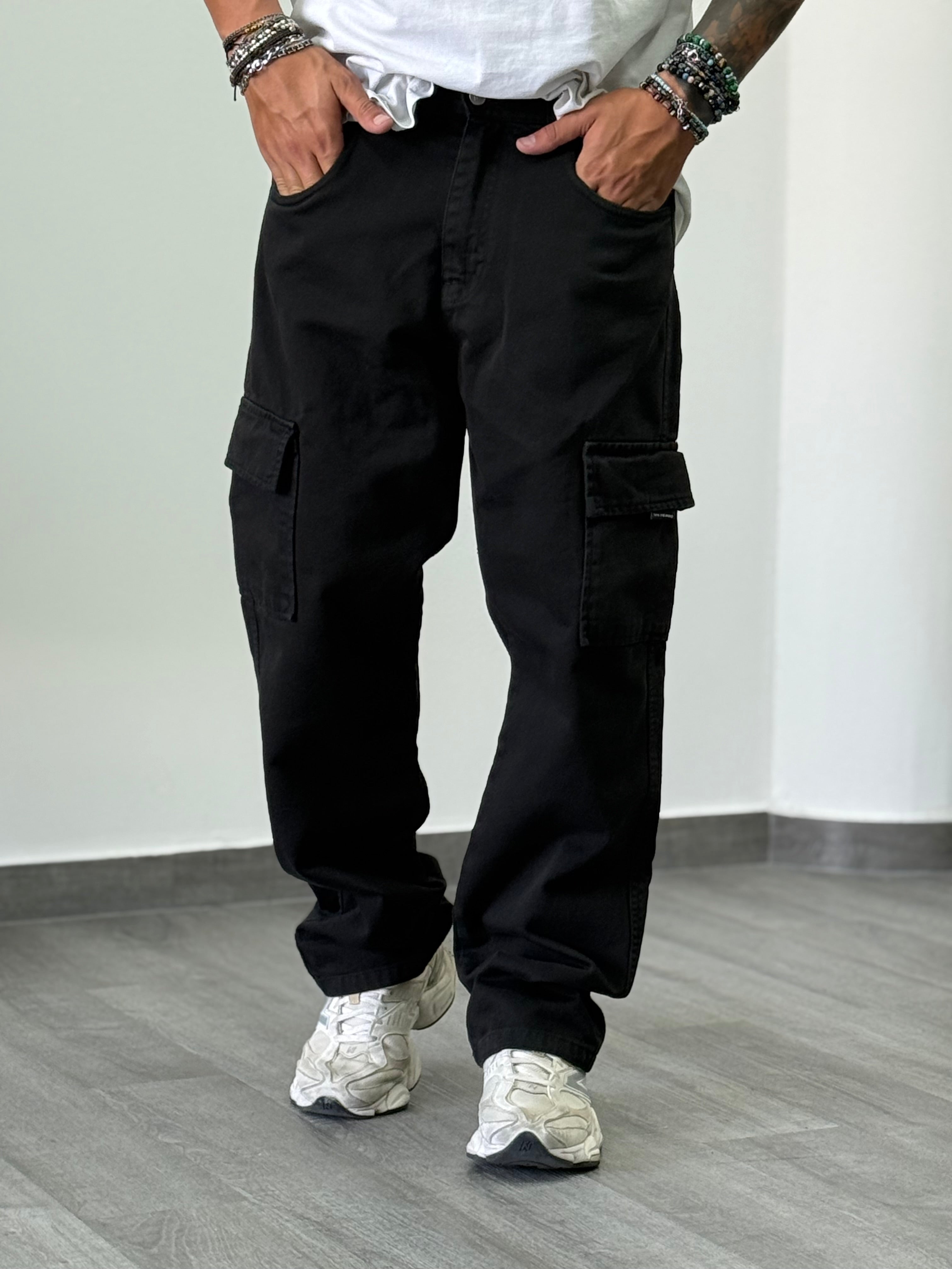 Jeans canoa cargo nero  new job brand