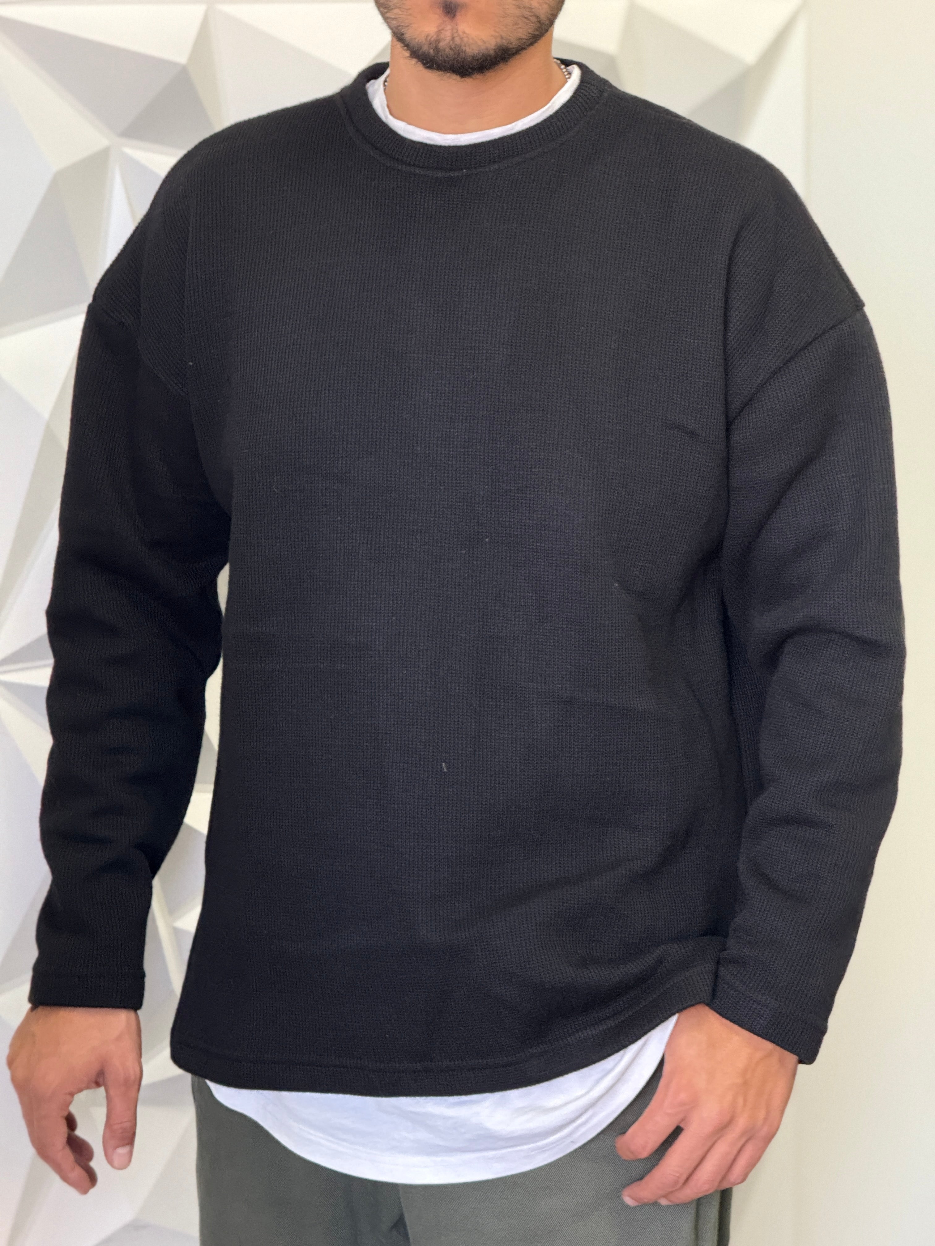 PULLOVER OVERSIZE SPACCO  NERO NEW JOB BRAND