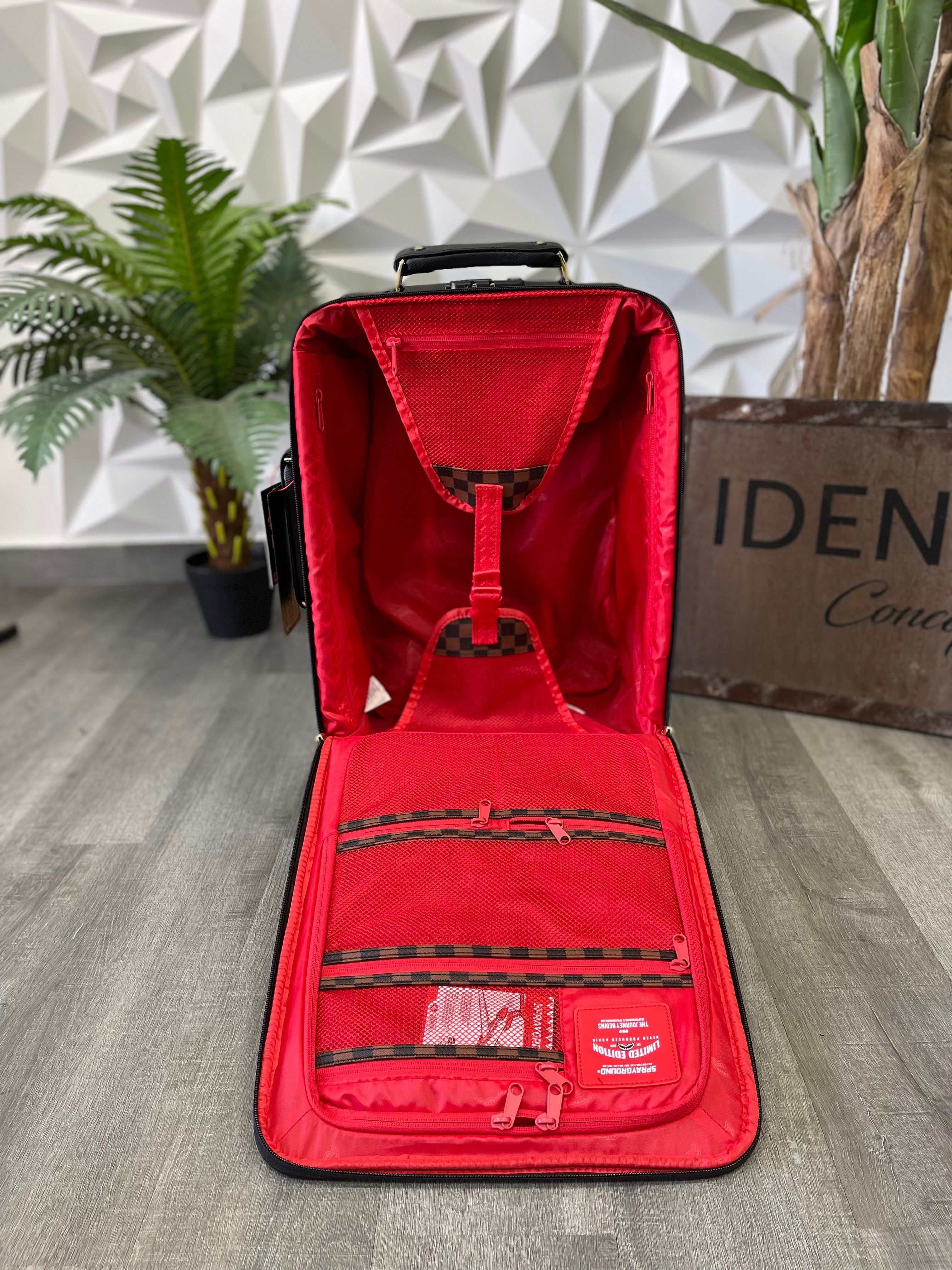 TROLLEY SPRAYGROUND