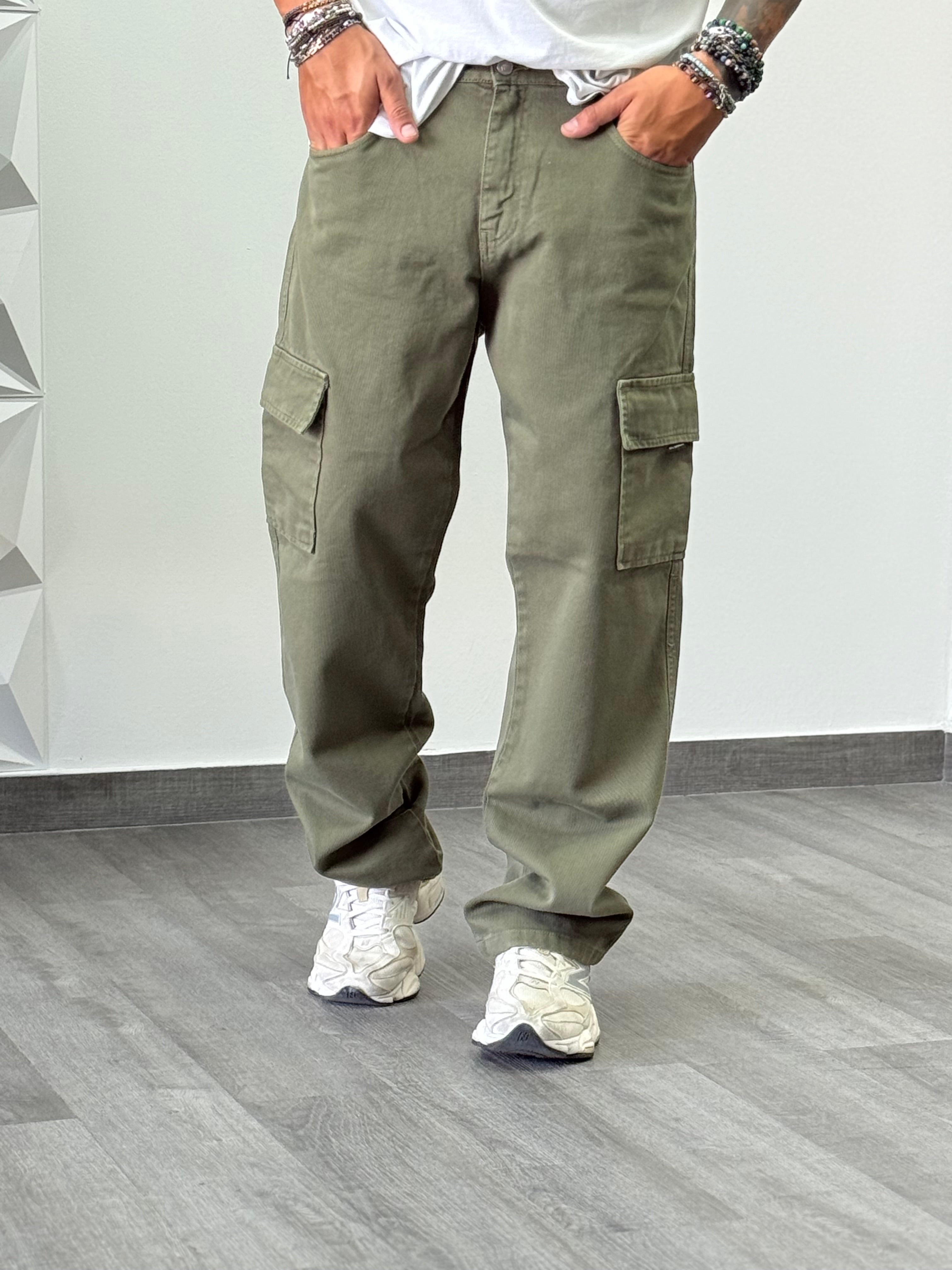 Jeans canoa cargo verde militare  new job brand