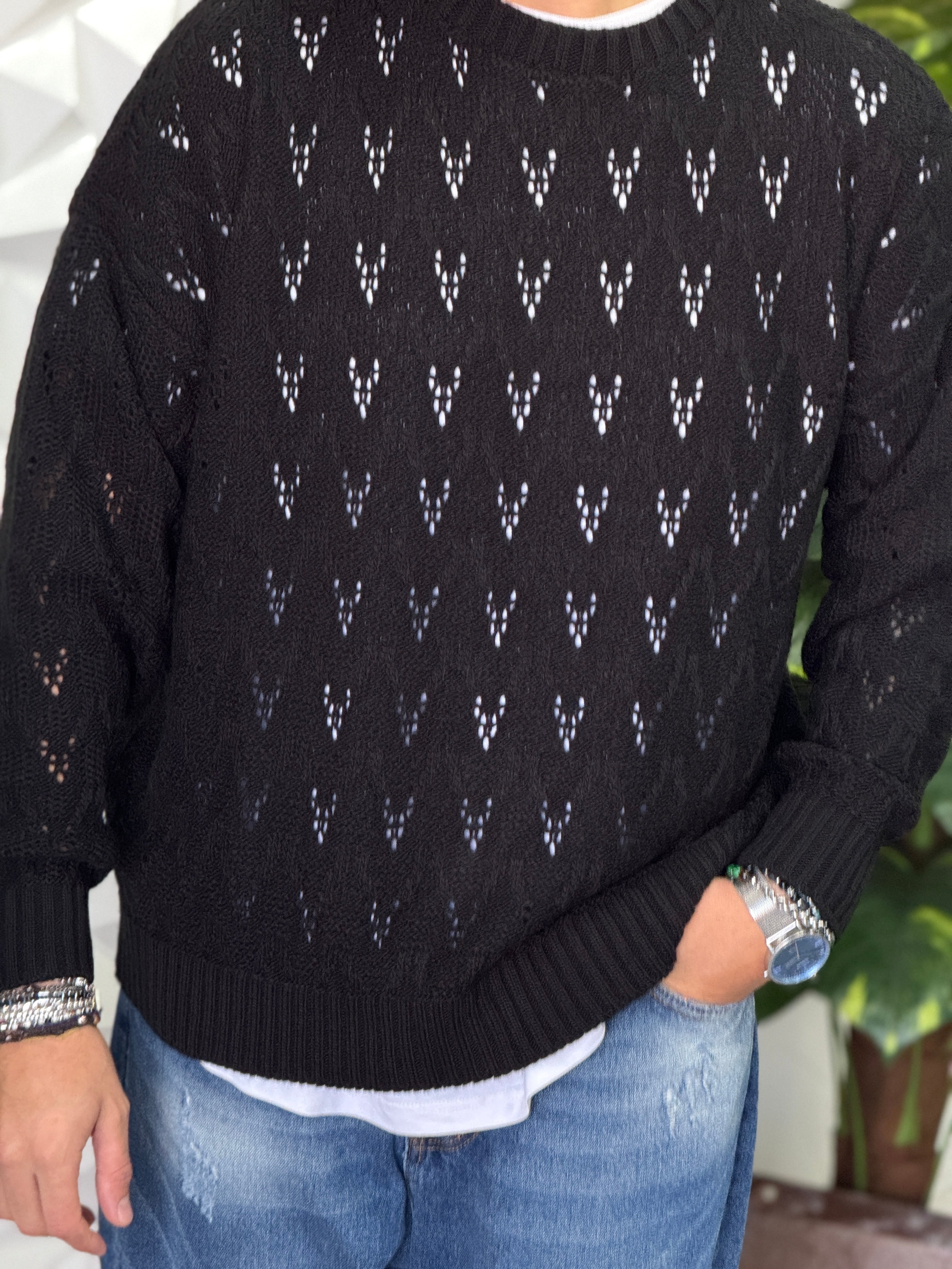 PULLOVER FORATO NERO  NEW JOB BRAND