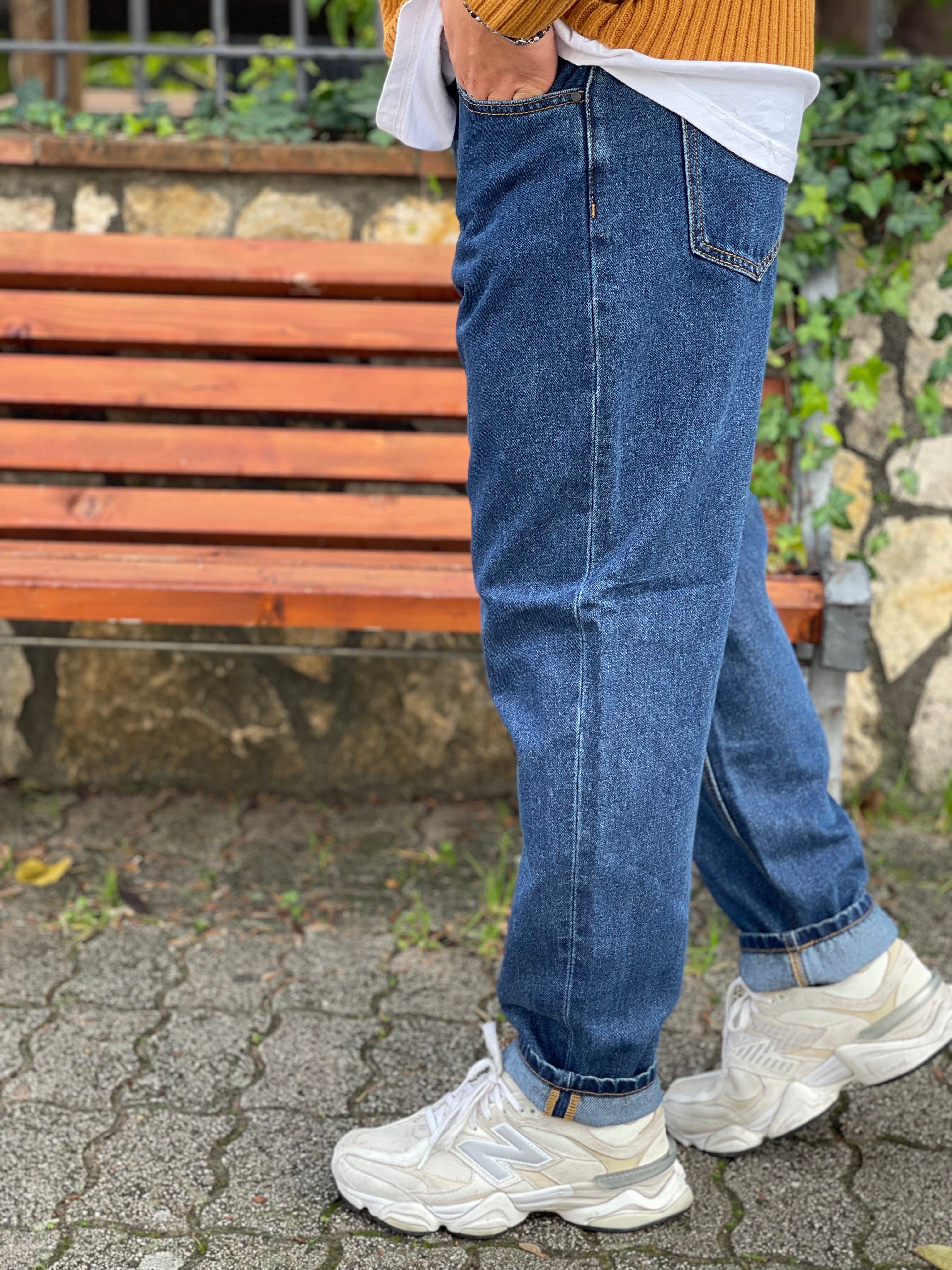 JEANS LAVAGGIO MEDIO