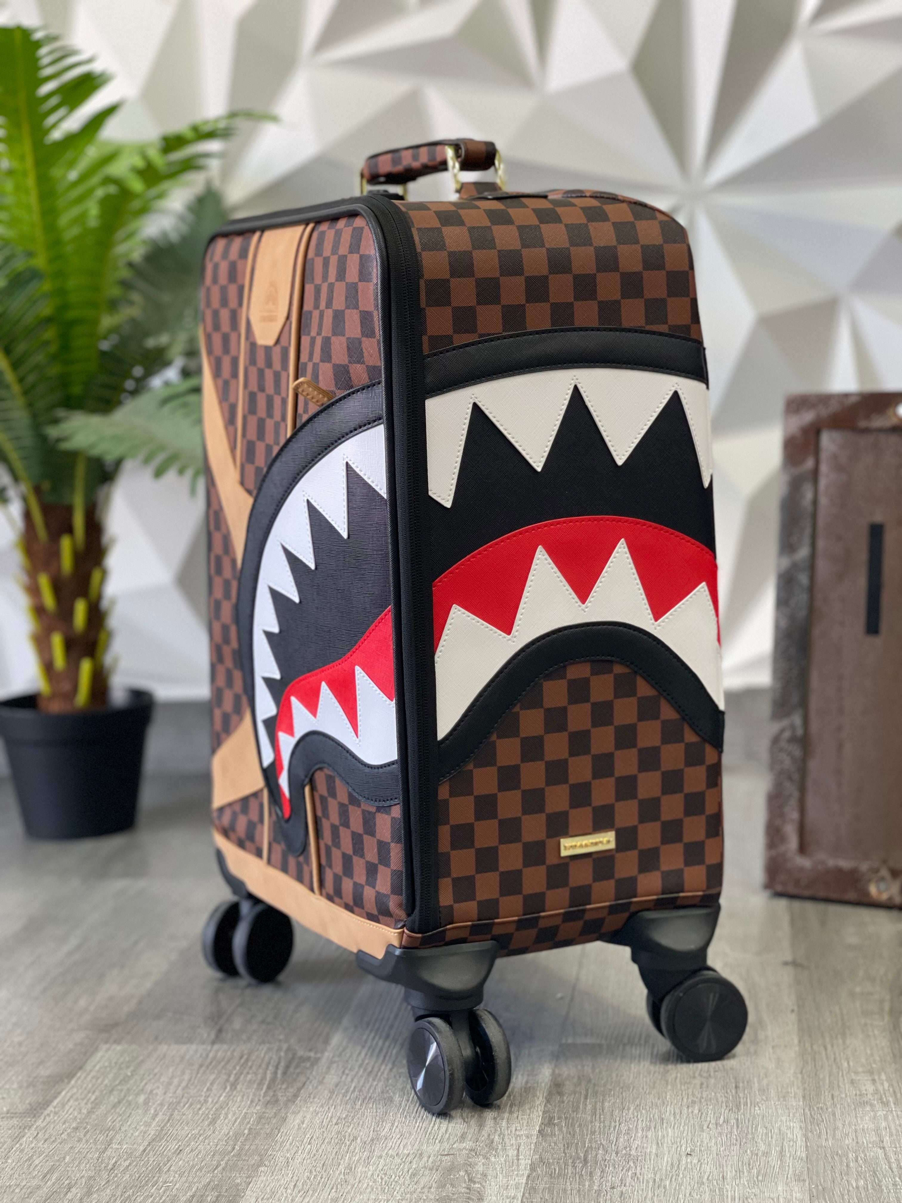 TROLLEY SPRAYGROUND
