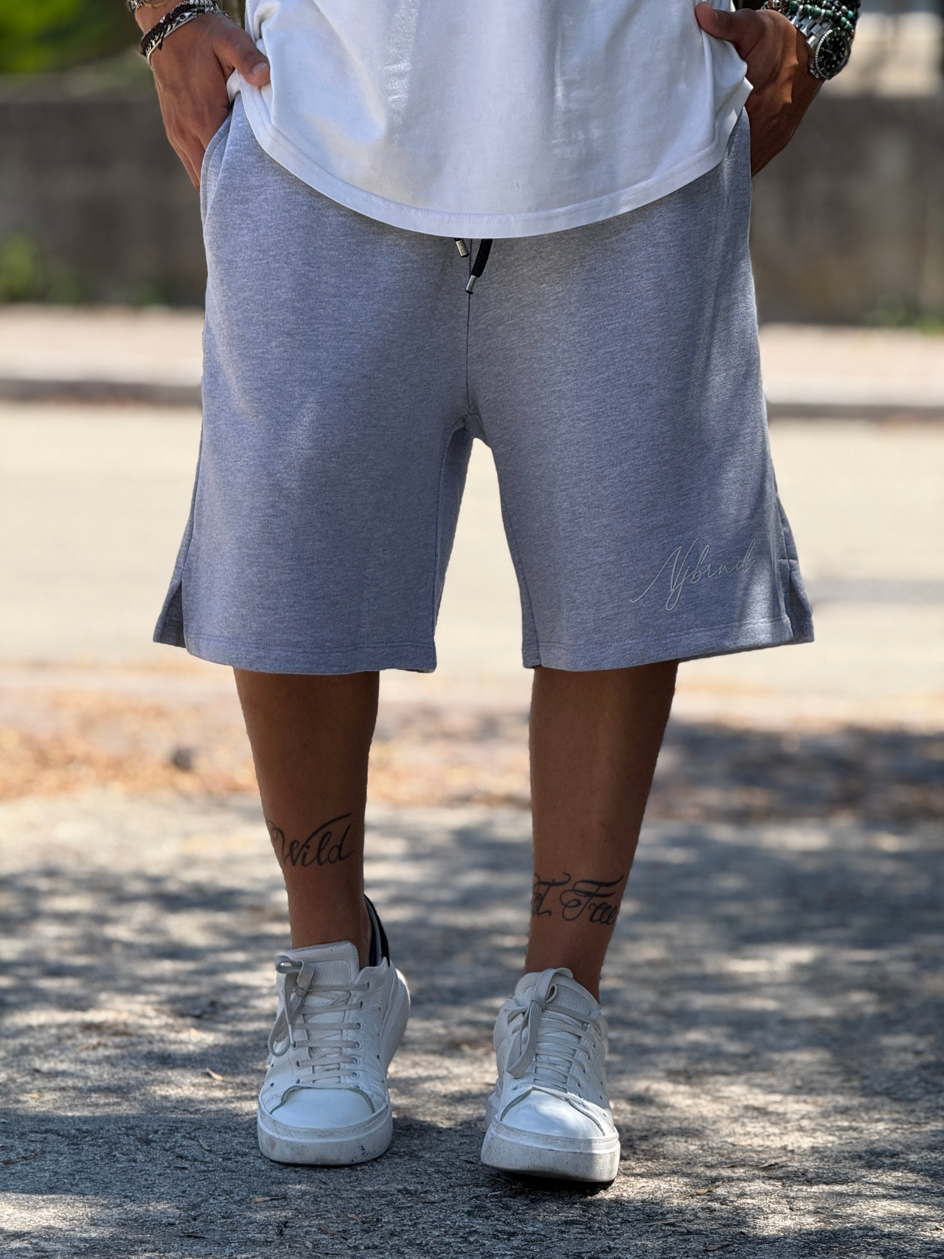 BERMUDA 3/4 GRIGIO LOGO DI TUTA NEW JOB BRAND
