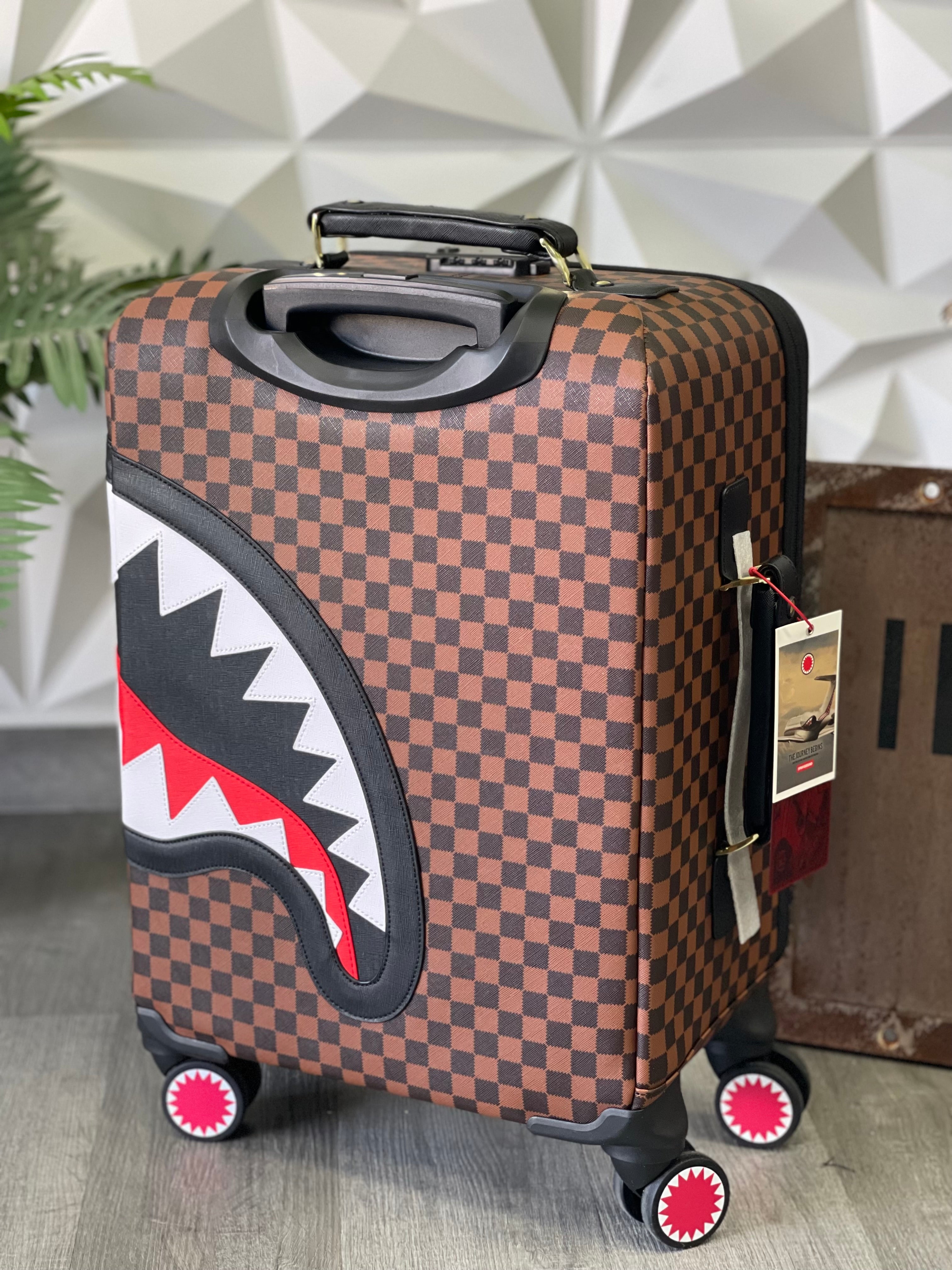 TROLLEY SPRAYGROUND