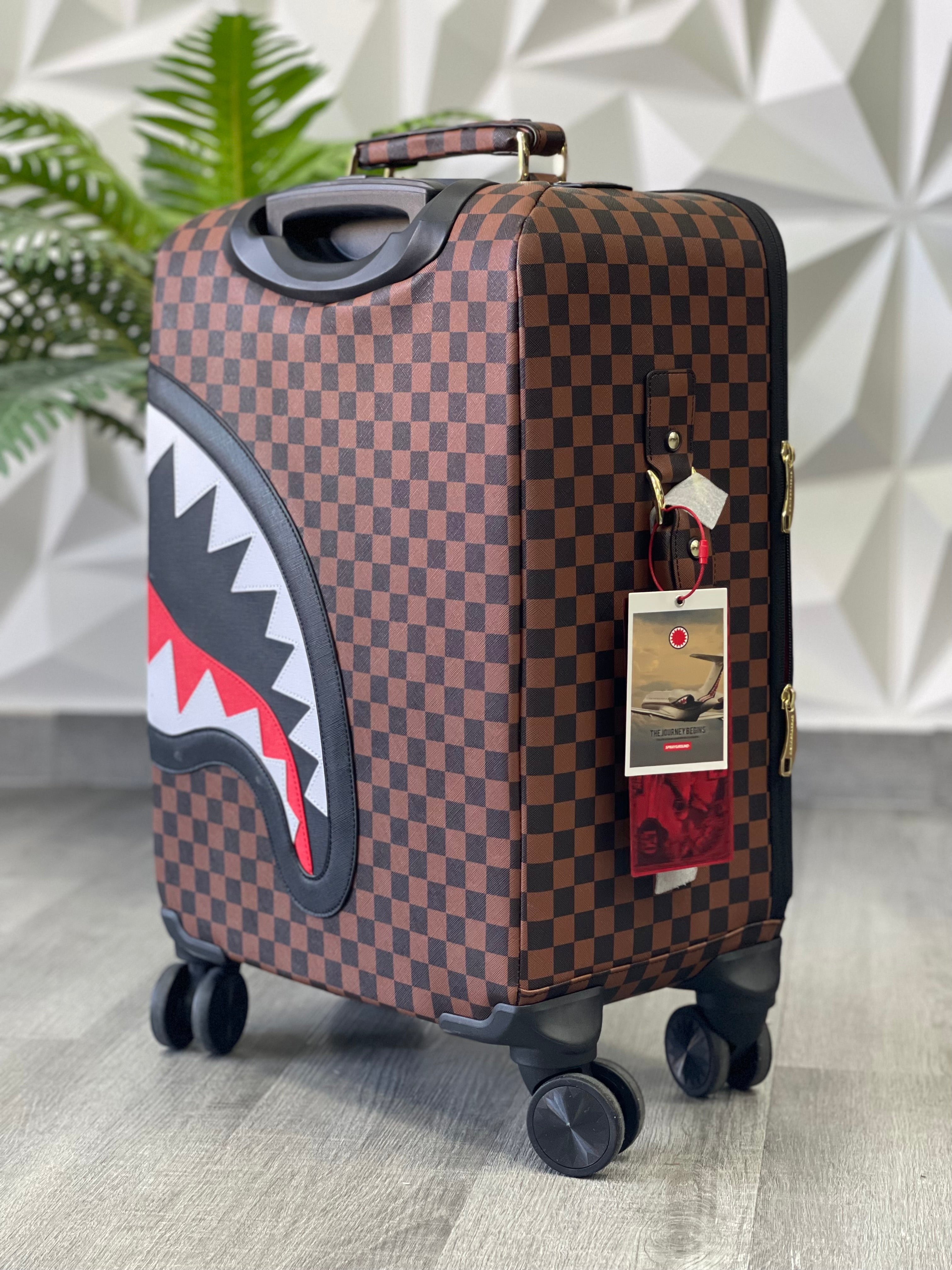 TROLLEY SPRAYGROUND